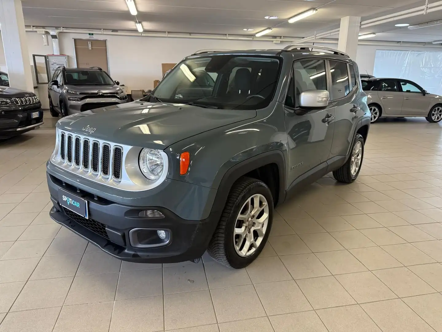 Jeep Renegade Renegade 2.0 Mjt 140CV 4WD Active Drive LOW Limit Grau - 2