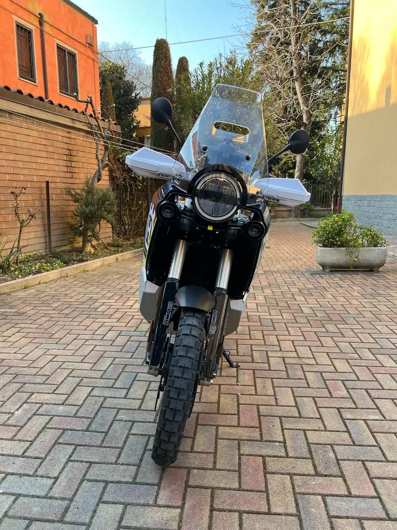 Husqvarna Norden 901 Expedition - 2