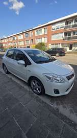 1.8 Hybrid Executive