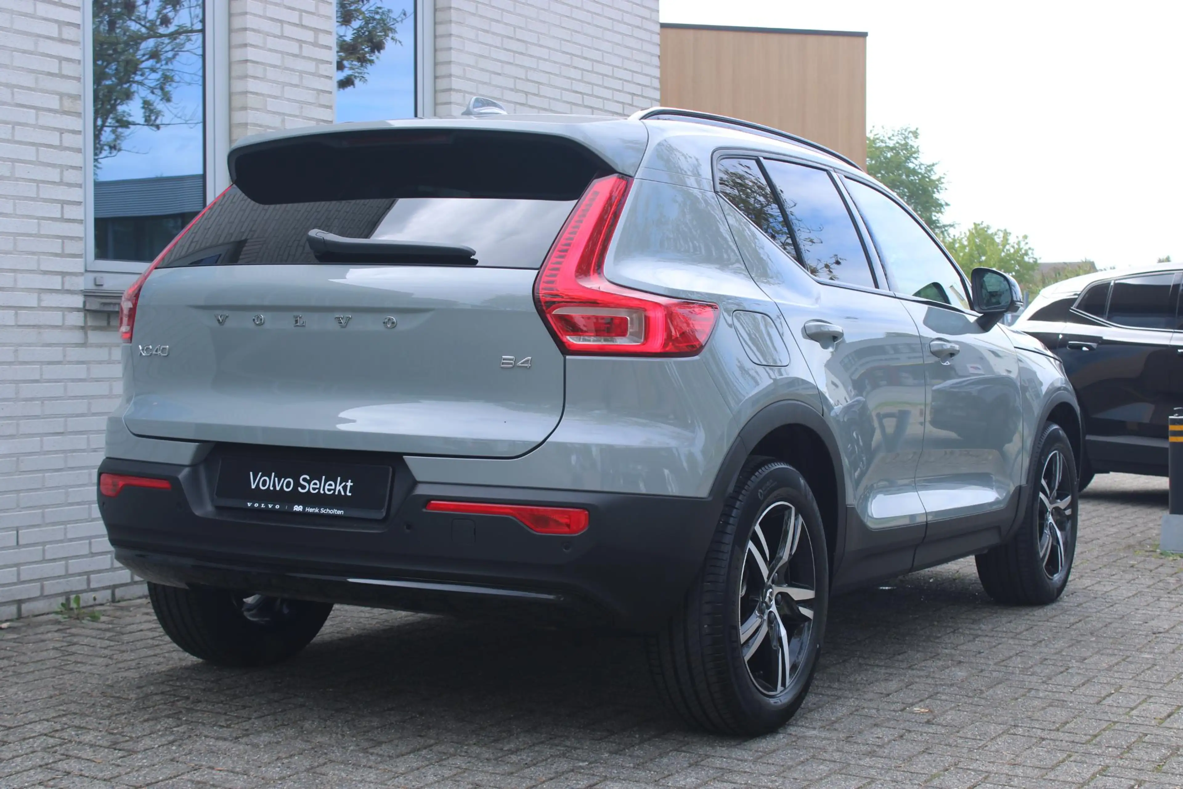 Volvo XC40 B4 Plus Dark | Trekhaak | Verwarmbare voorstoelen — photo 5
