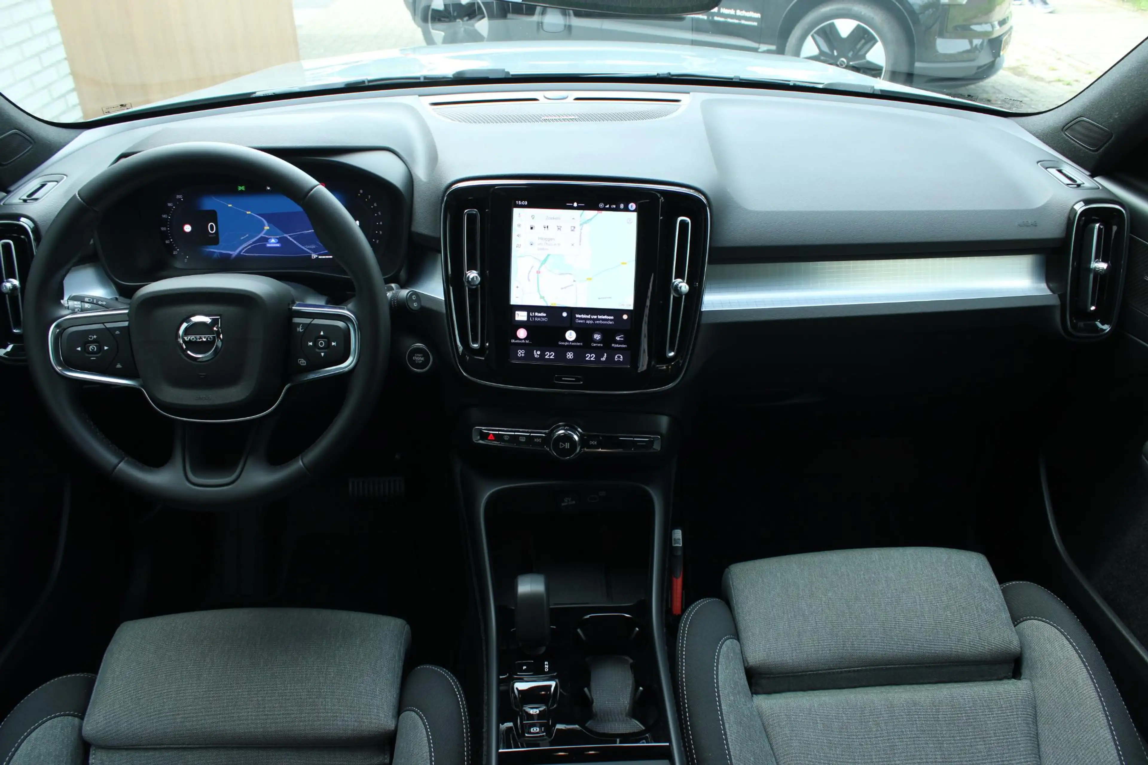 Volvo XC40 B4 Plus Dark | Trekhaak | Verwarmbare voorstoelen — photo 13
