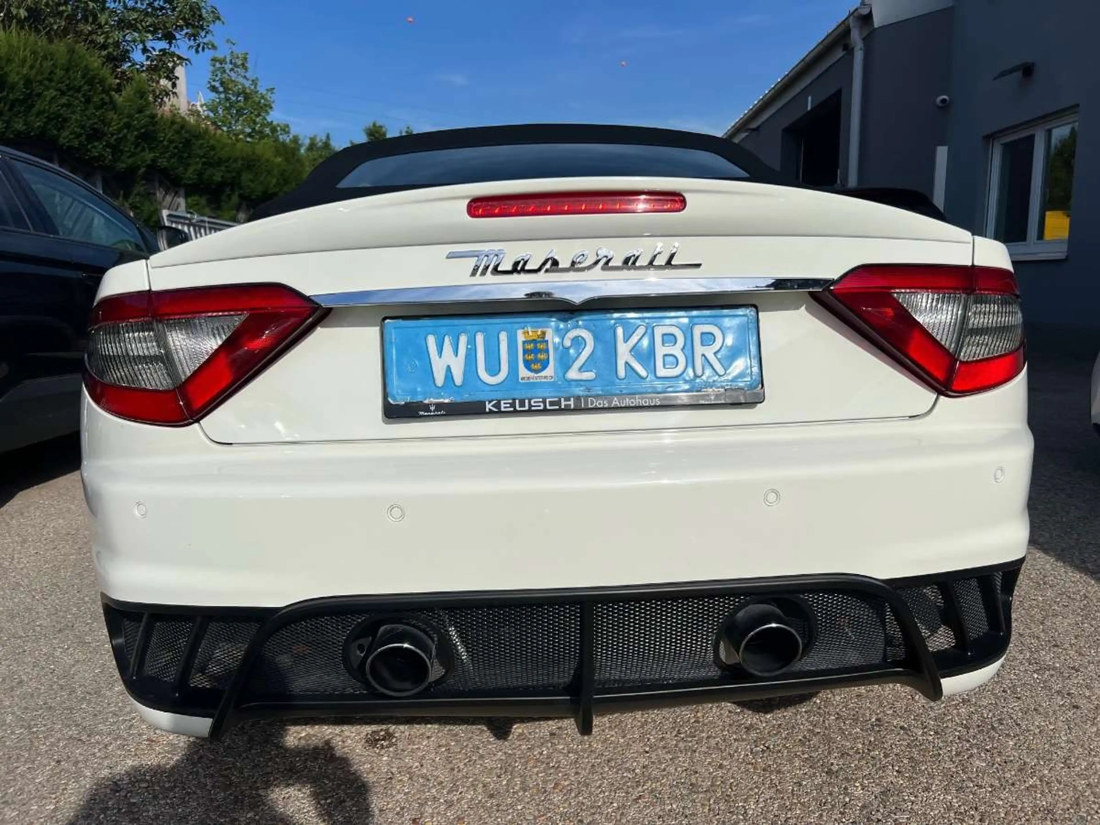 Maserati GranCabrio MC — photo 9