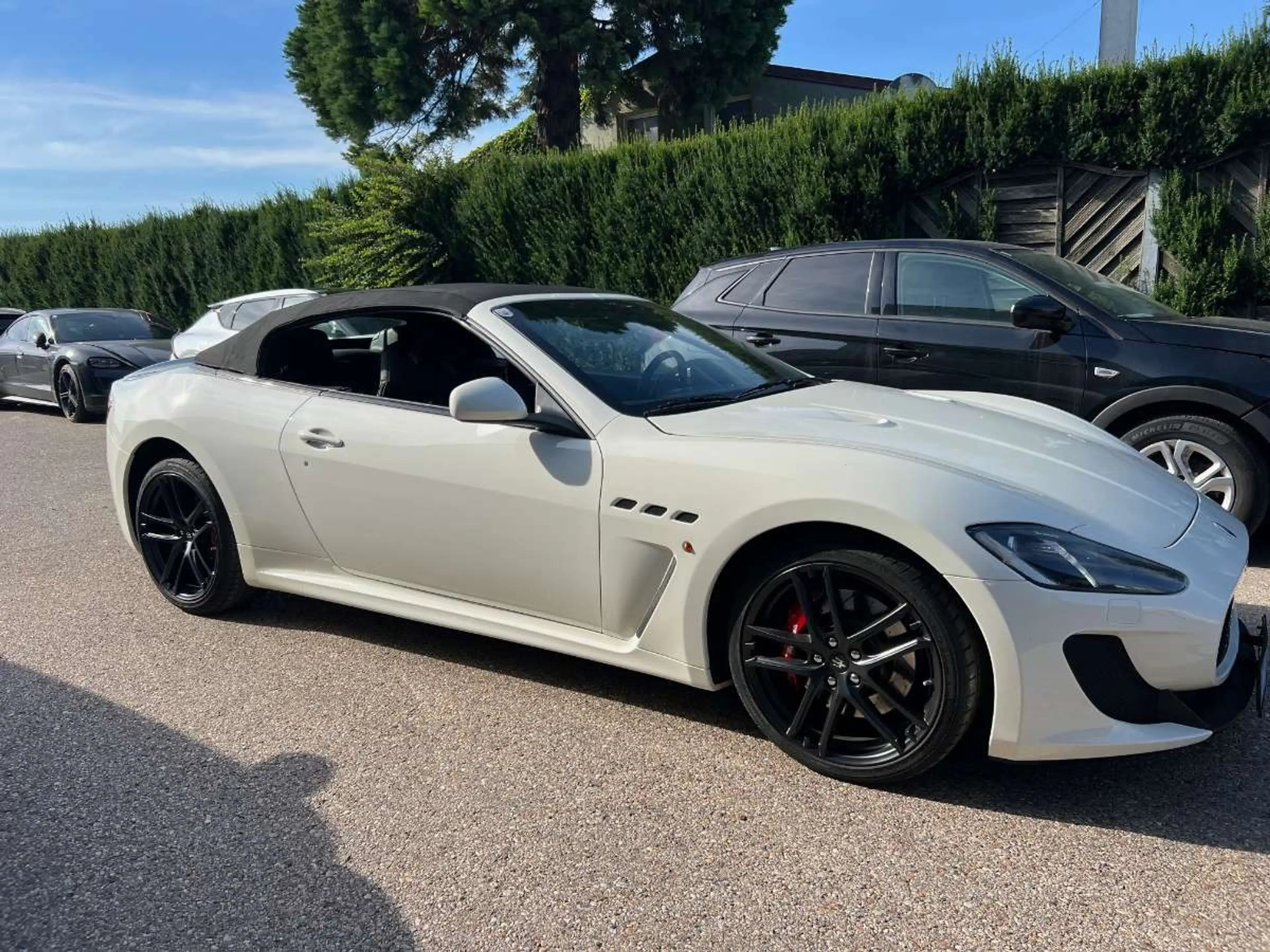 Maserati GranCabrio MC — photo 4