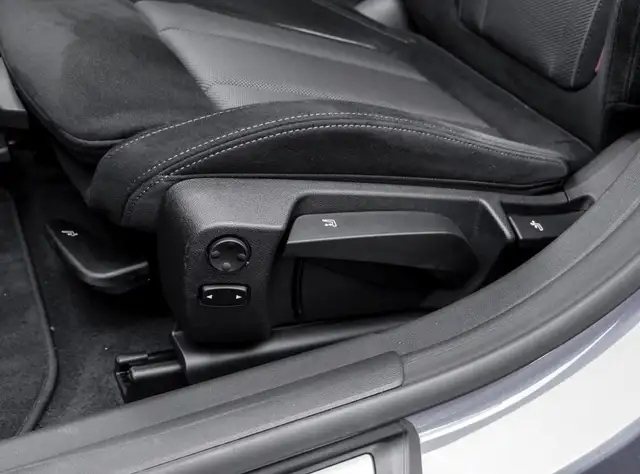 BMW 4 Series view 11