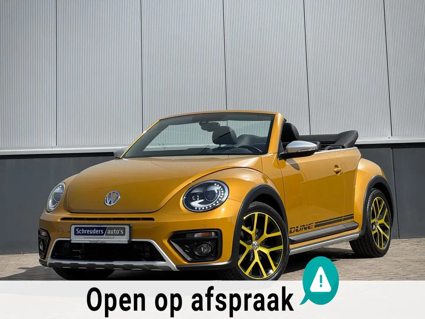Volkswagen Beetle Cabriolet 1.4 TSI DUNE. Fender Camera Navi Cruise Giallo - 1