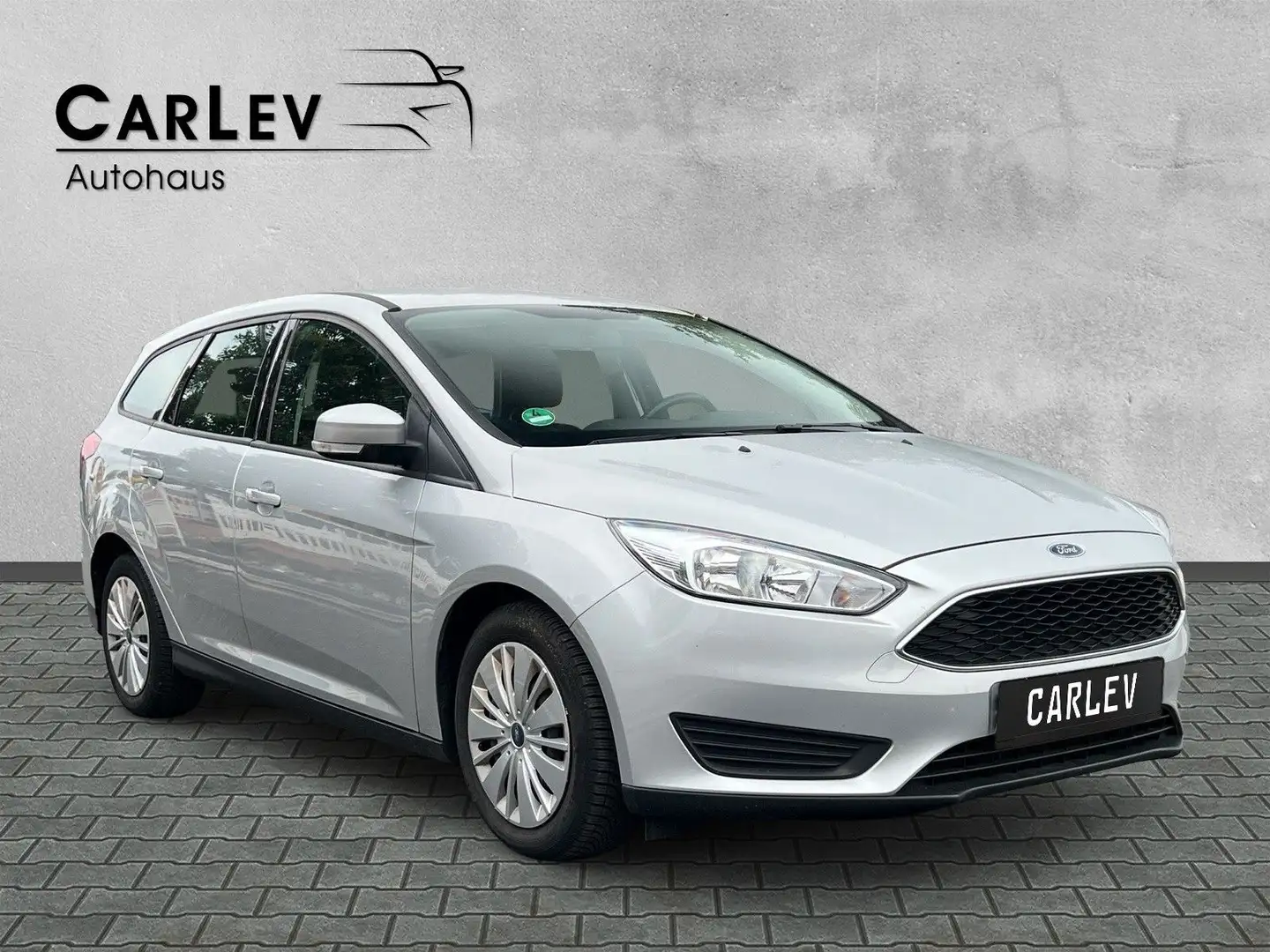Ford Focus Turnier 2. Hand Zahnriemen neu TÜV neu Silber - 1