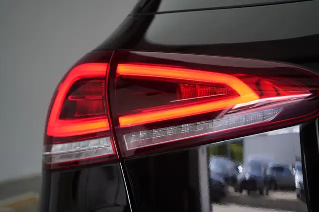 Mercedes-Benz A Class view 11