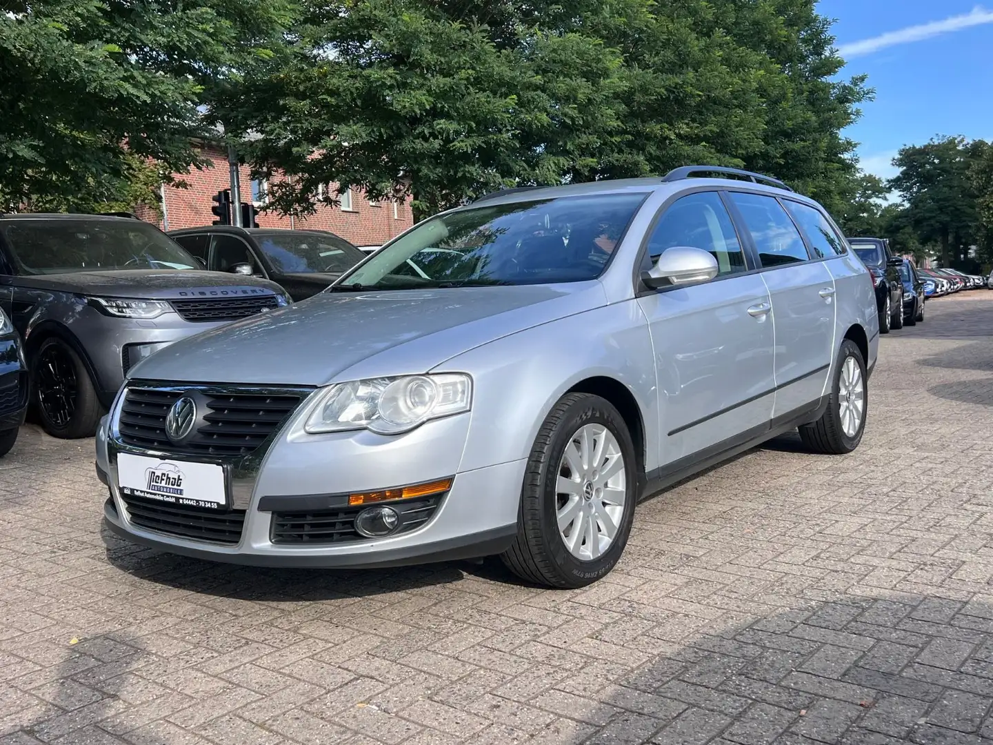 Volkswagen Passat Variant Trendline Silber - 2