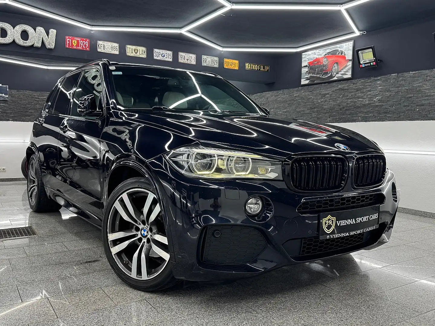 BMW X5 xDrive 30d Aut.*M-Paket*Voll* Schwarz - 1