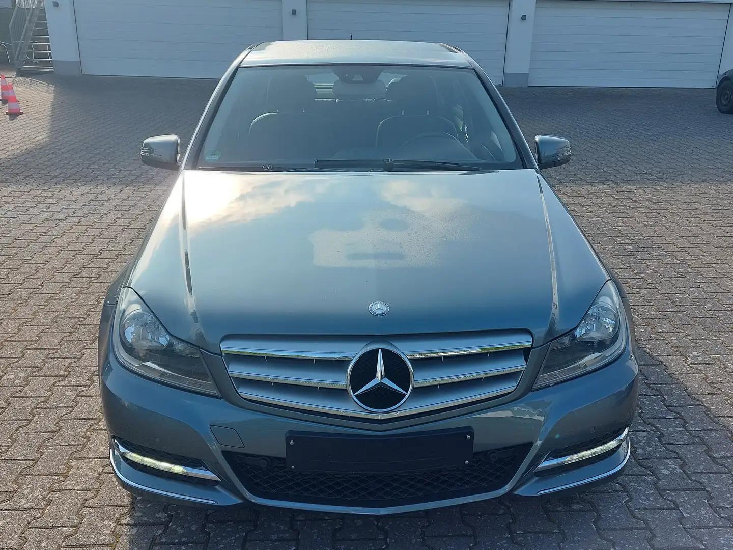 Mercedes-Benz C 200 C 200 (BlueEFFICIENCY) 7G-TRONIC Elegance Silber - 1
