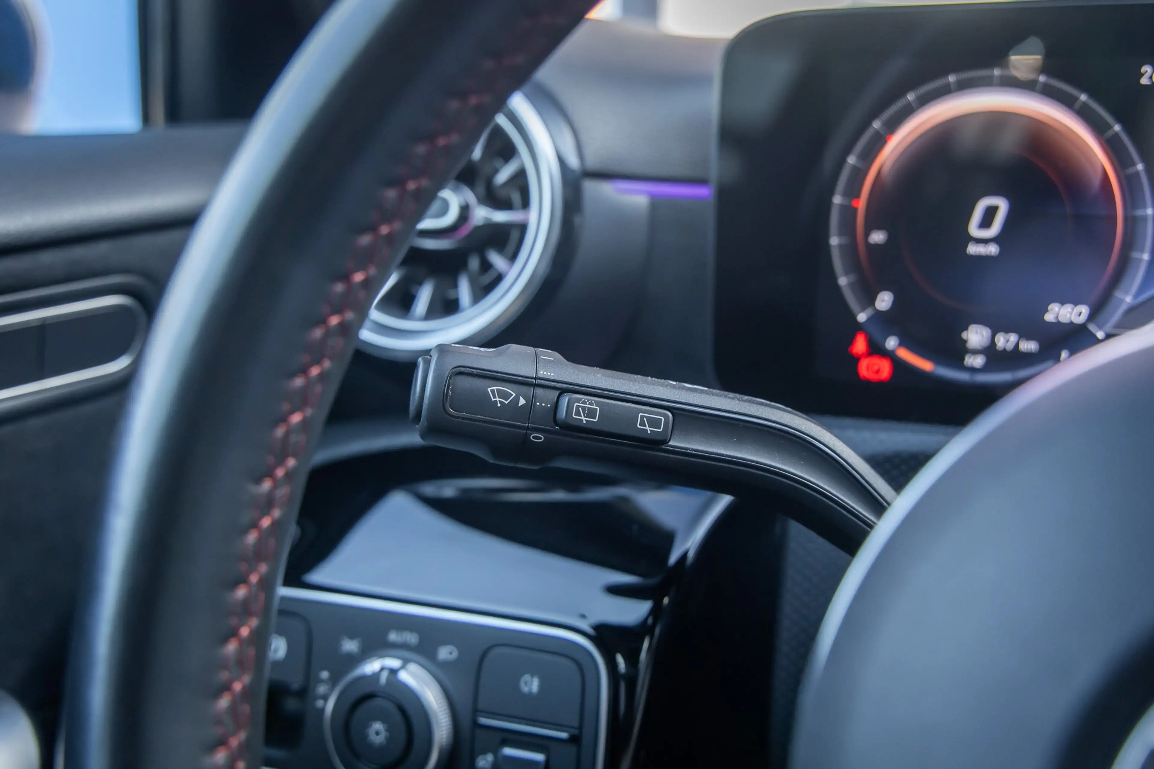 Mercedes-Benz A 250 e AMG Line | Panorama dak | Camera | Stoelverwarmi — photo 20