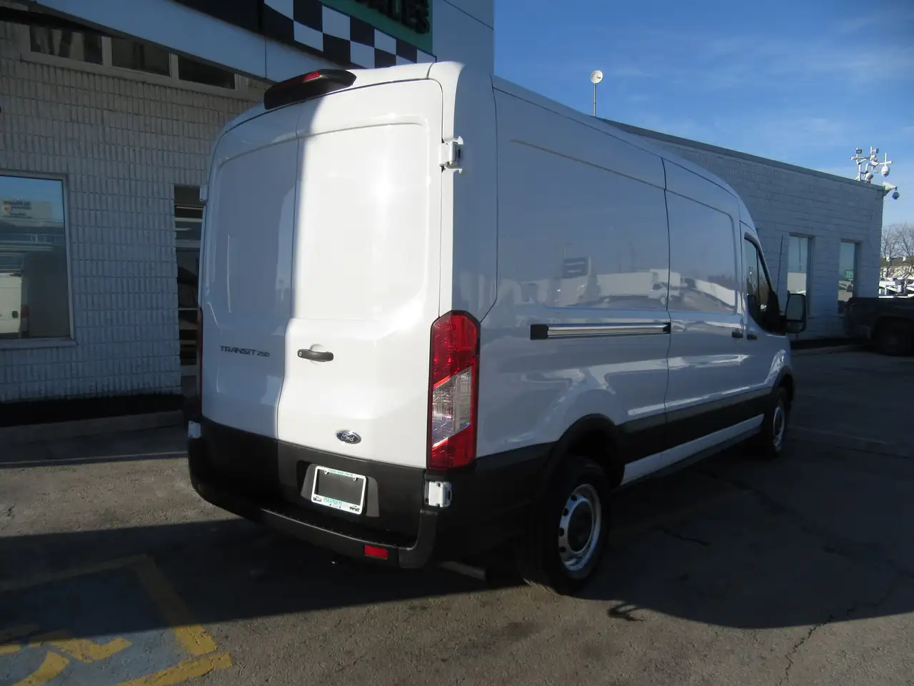 Ford Transit снимка Ford Transit