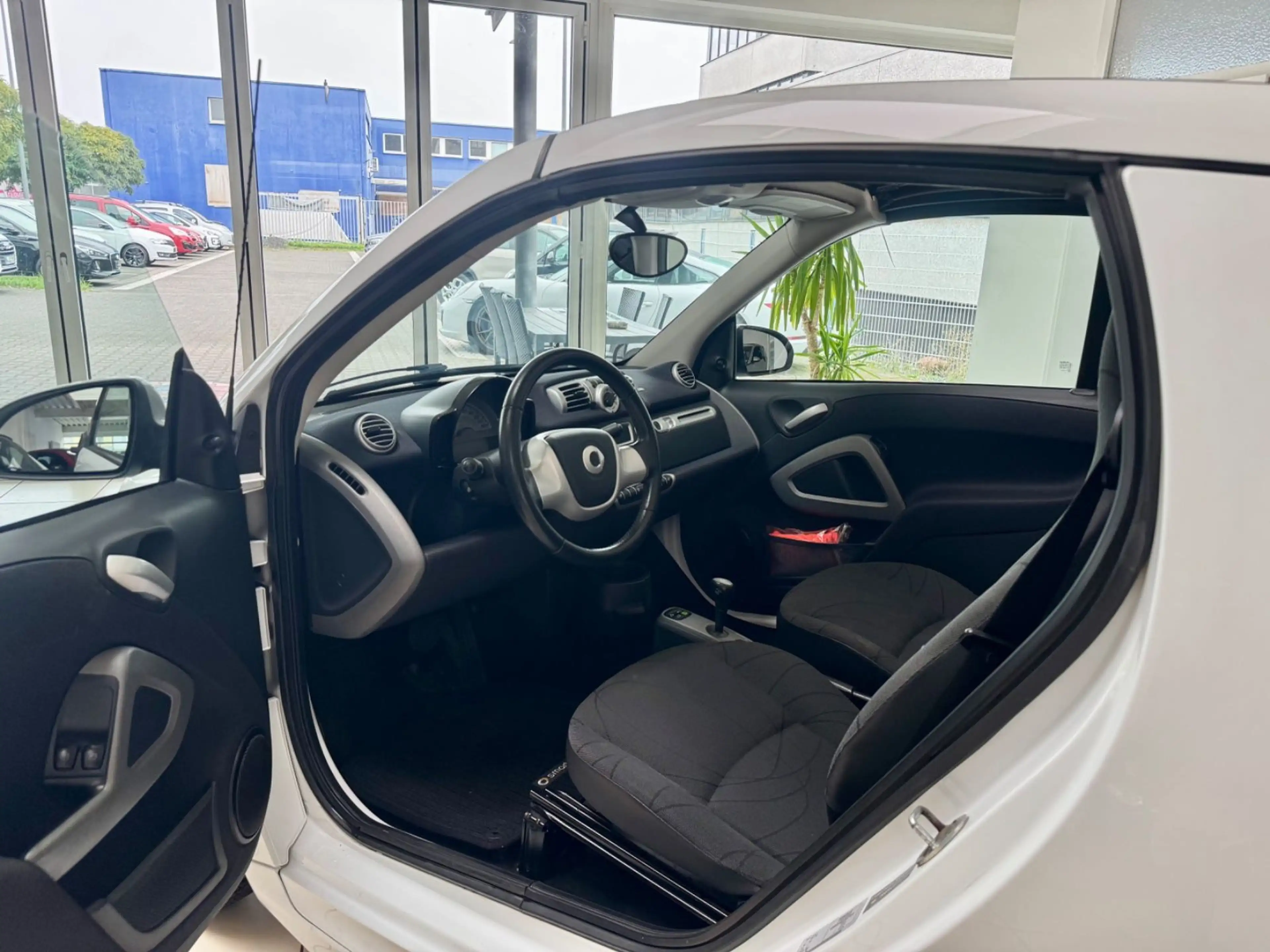 smart forTwo cabrio Passion/Klima/SitzHeiz/Alus — photo 10