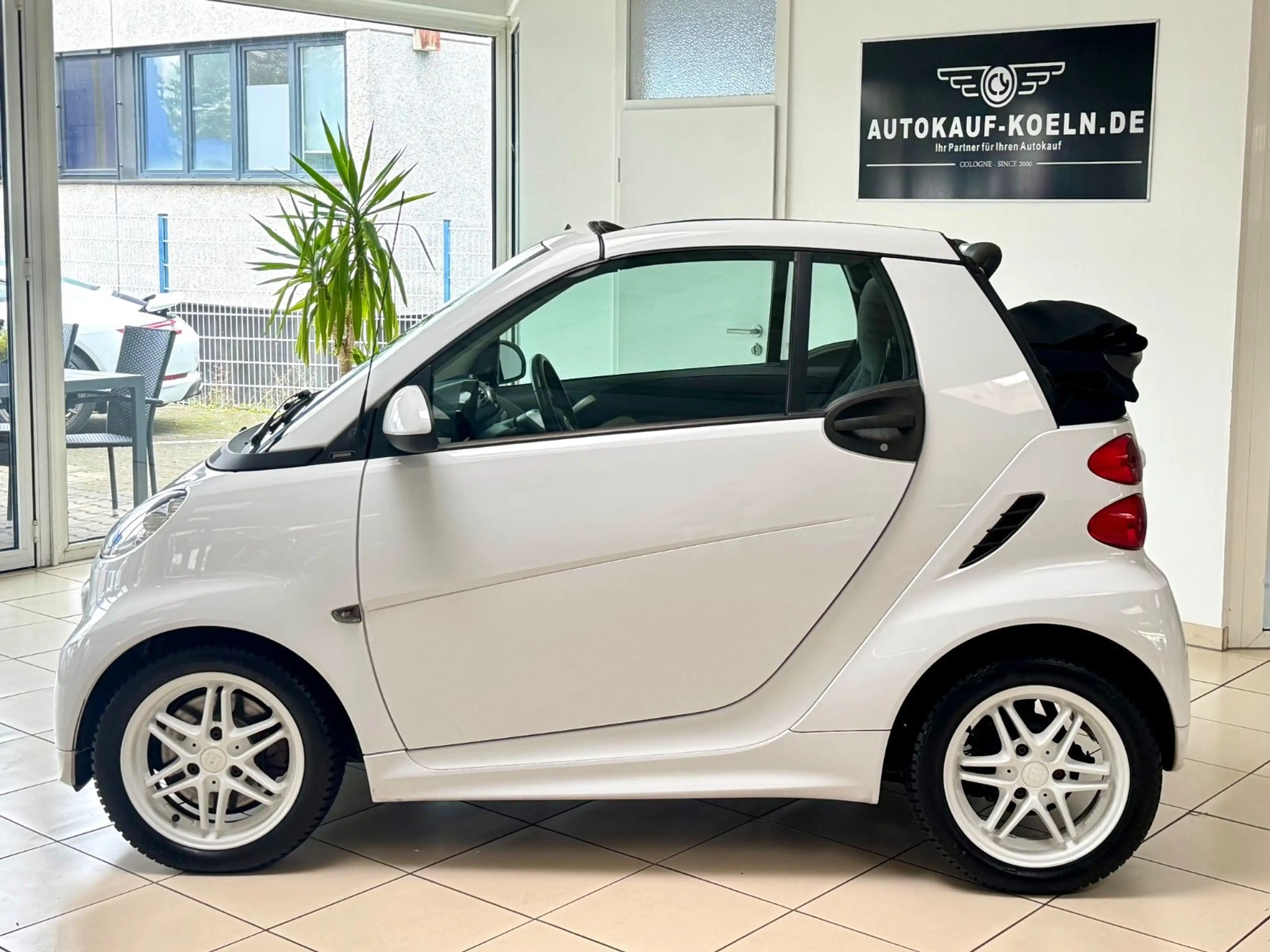smart forTwo cabrio Passion/Klima/SitzHeiz/Alus — photo 3
