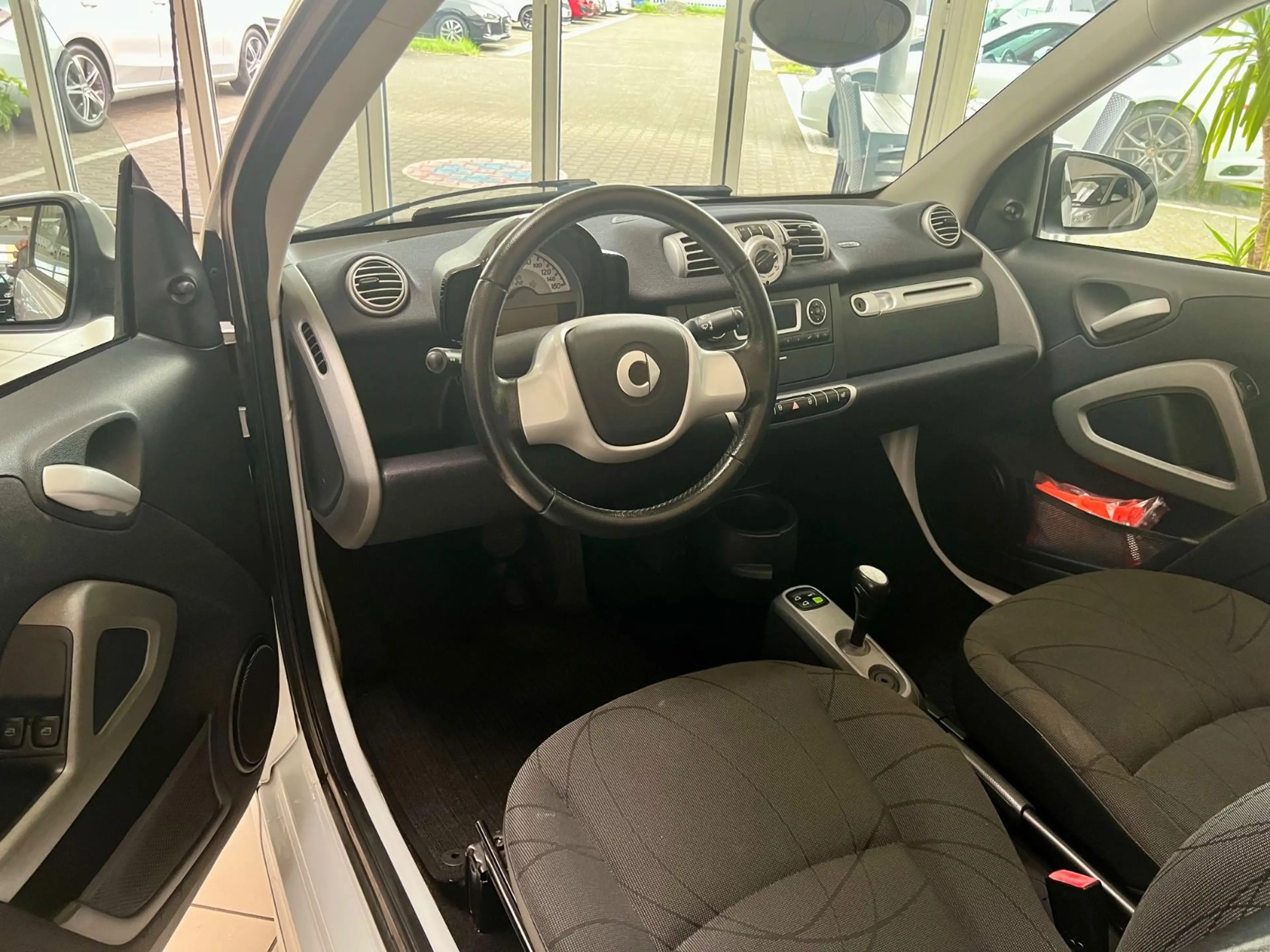 smart forTwo cabrio Passion/Klima/SitzHeiz/Alus — photo 14