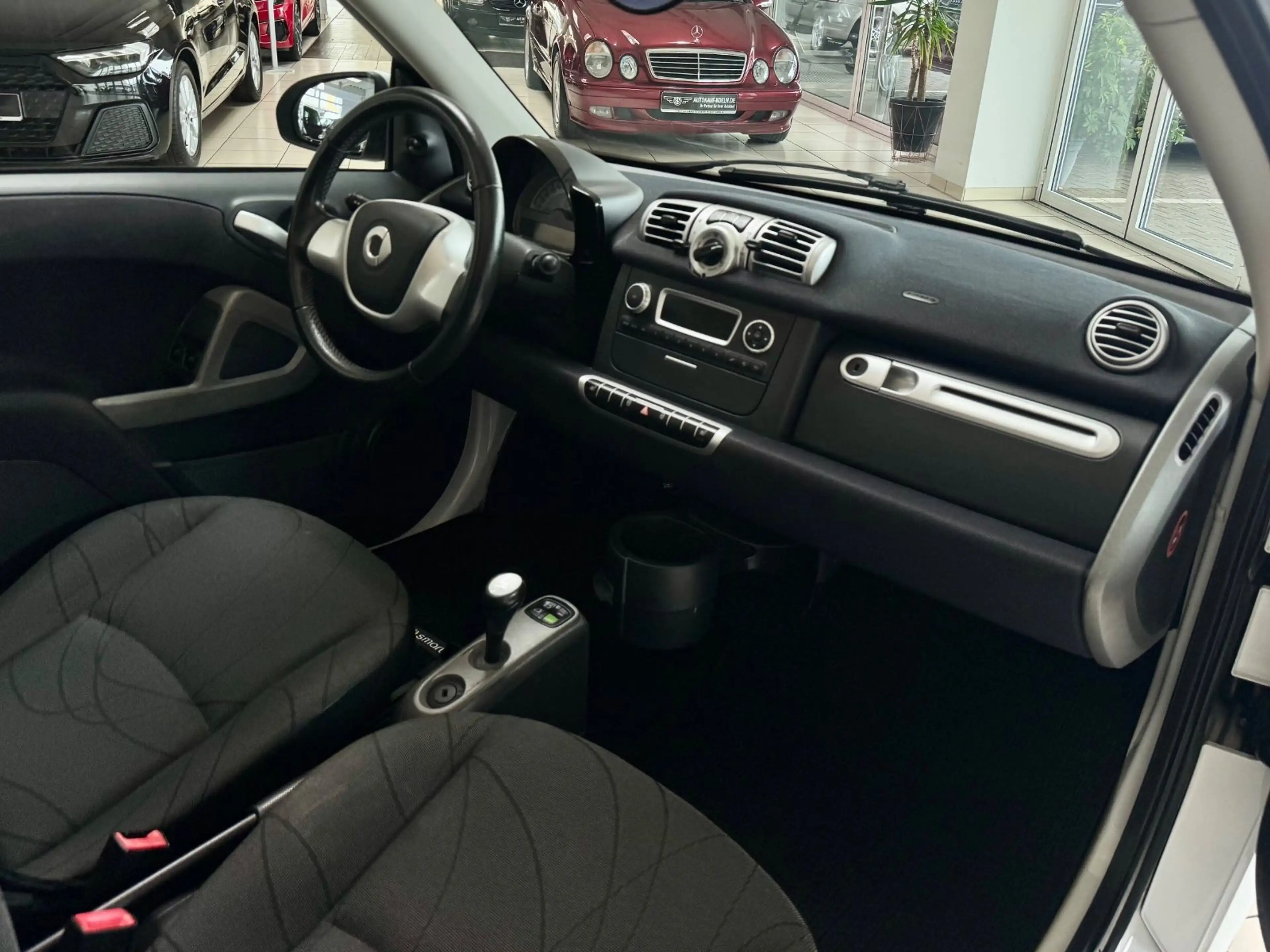 smart forTwo cabrio Passion/Klima/SitzHeiz/Alus — photo 9