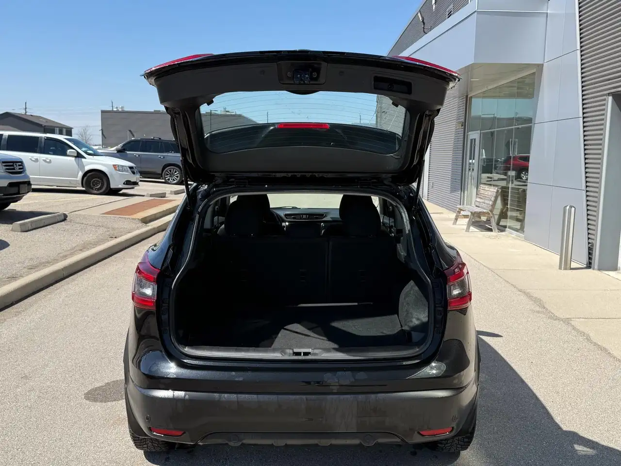 Nissan Qashqai снимка Nissan Qashqai