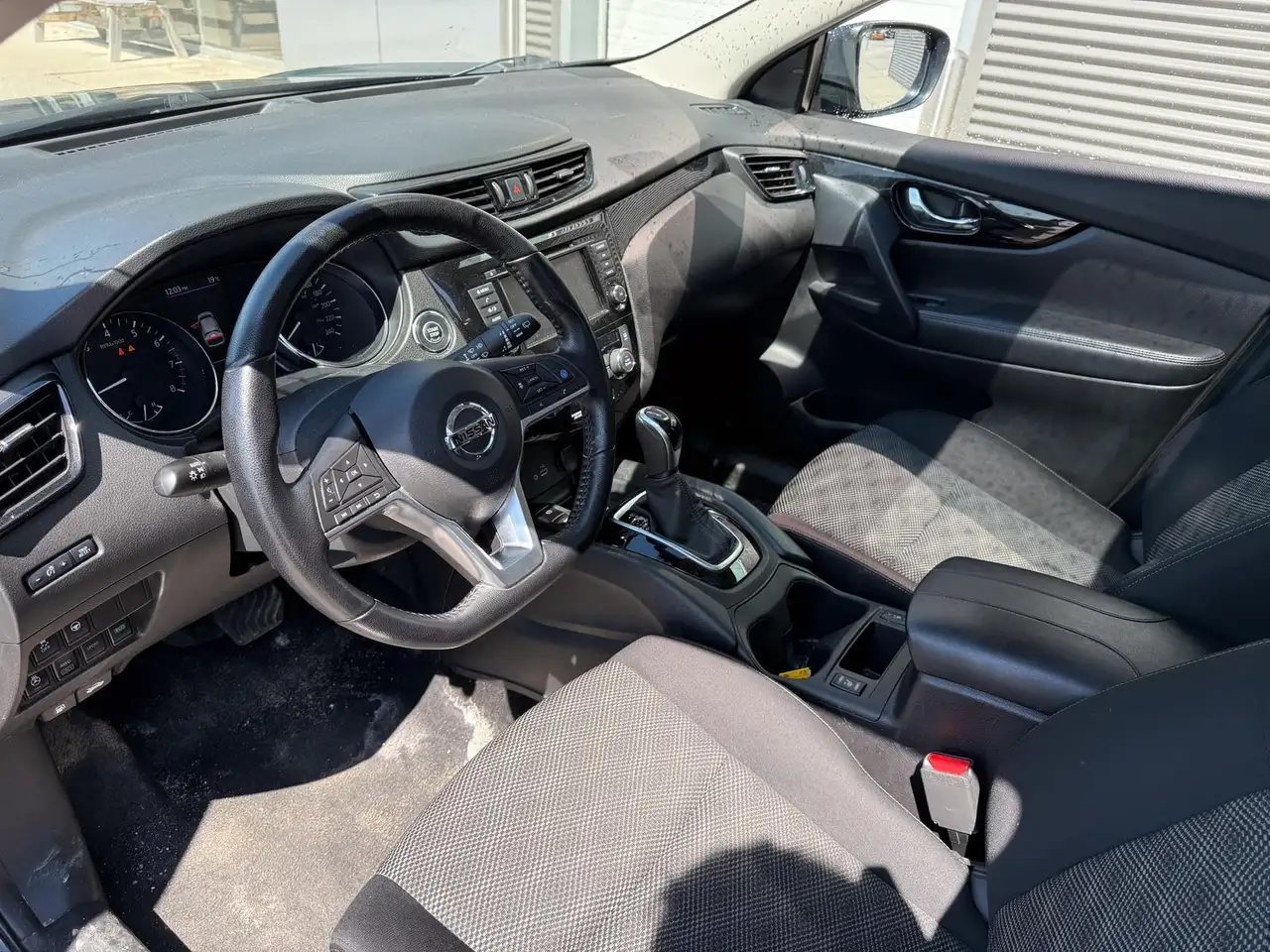 Nissan Qashqai снимка Nissan Qashqai