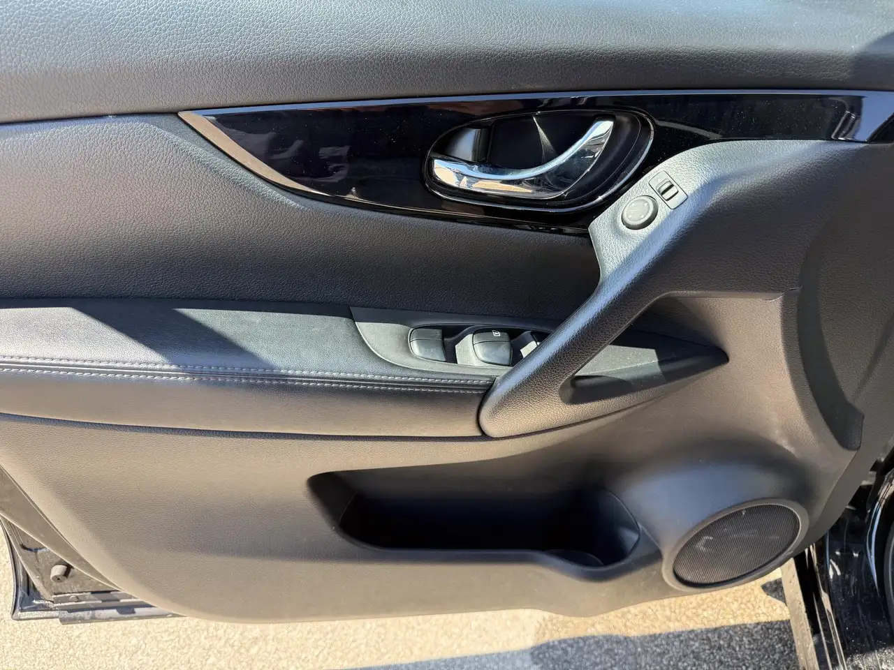 Nissan Qashqai снимка Nissan Qashqai
