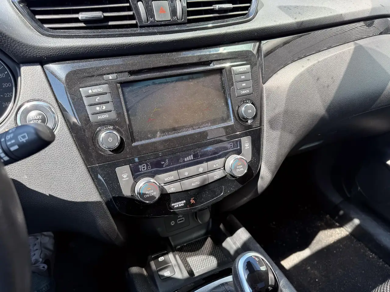 Nissan Qashqai снимка Nissan Qashqai