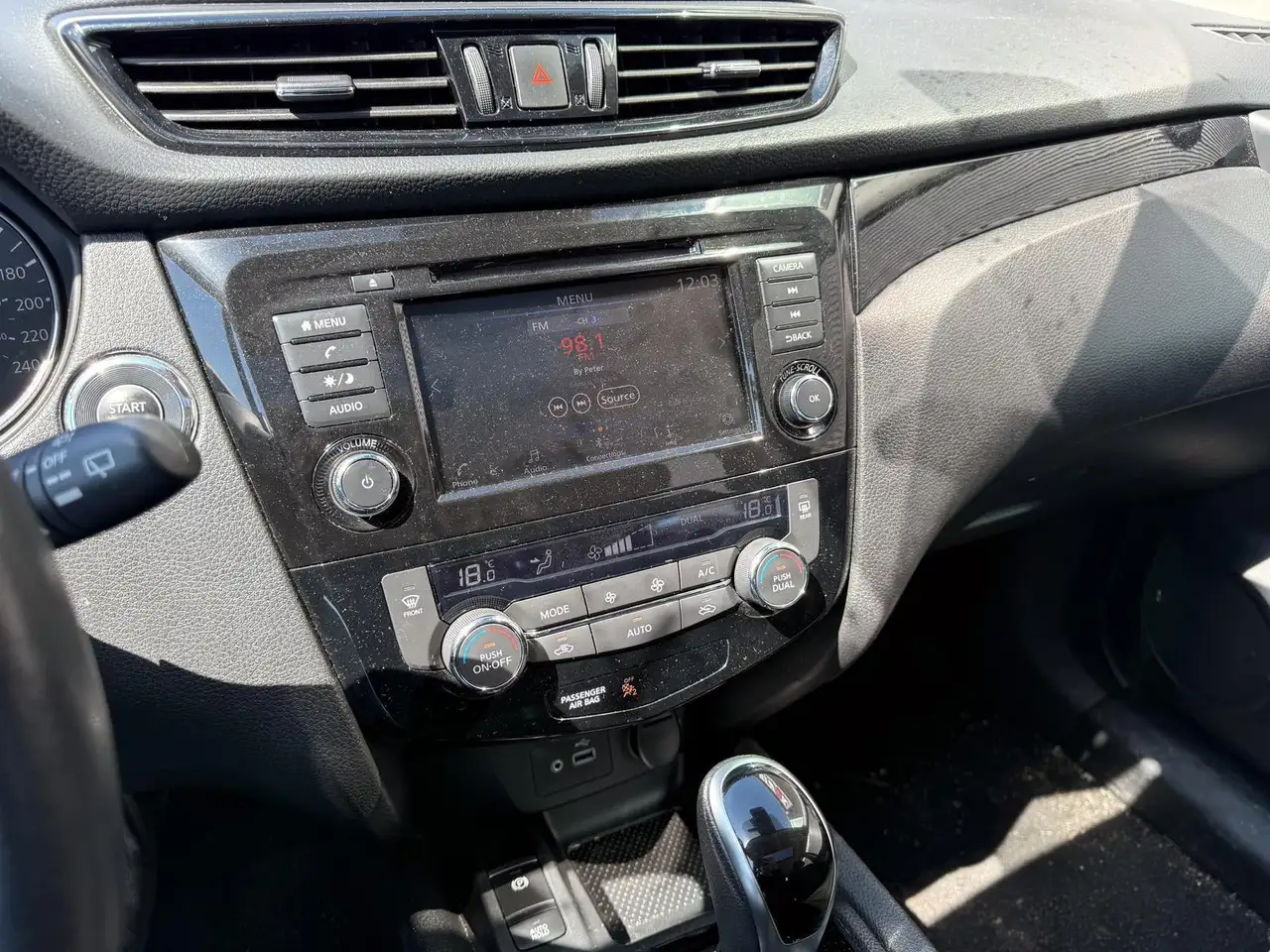 Nissan Qashqai снимка Nissan Qashqai