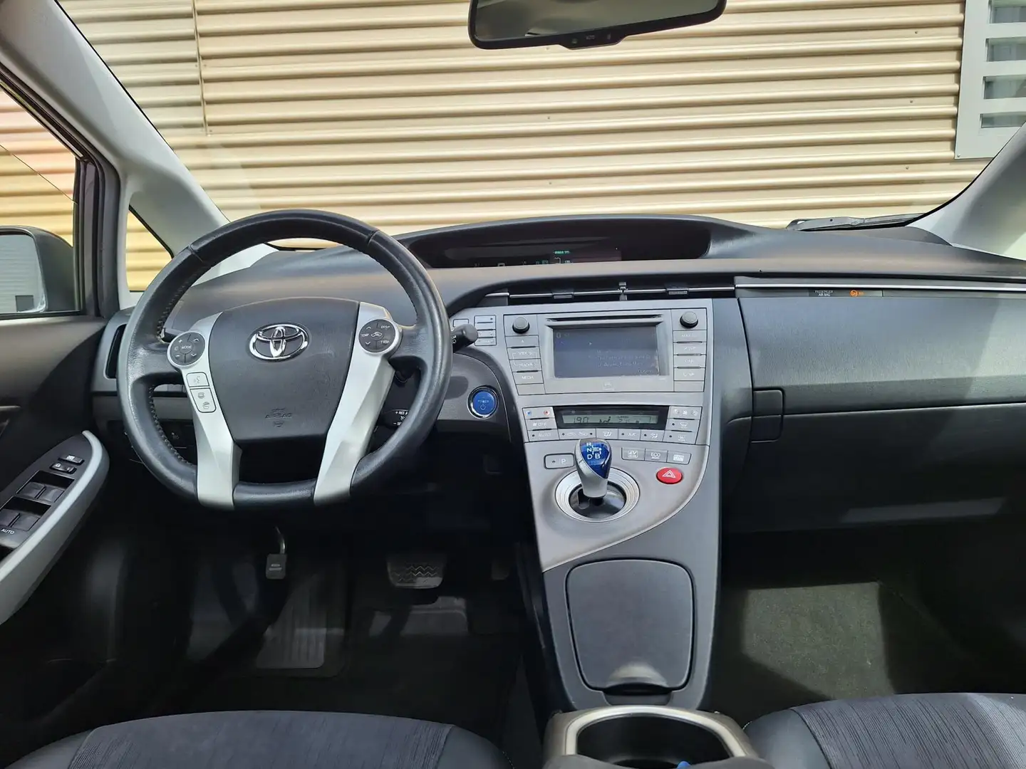 Toyota Prius 1.8 Dynamic Business | Automaat | Media systeem | Grijs - 2