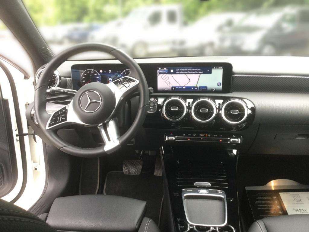 Mercedes-Benz A 220
