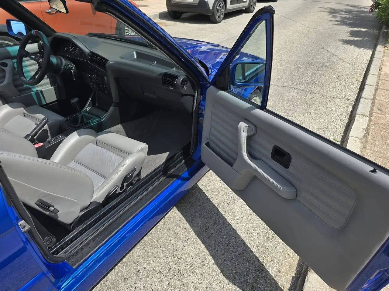 BMW 320i Cabriolet, foto 4