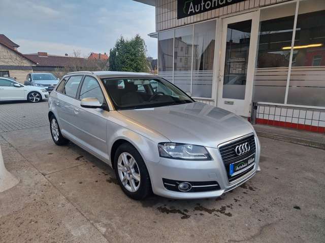 Imagine Audi A3 Sportback 1.2 TFSI Klima SHZG MFL PDC Tempoma