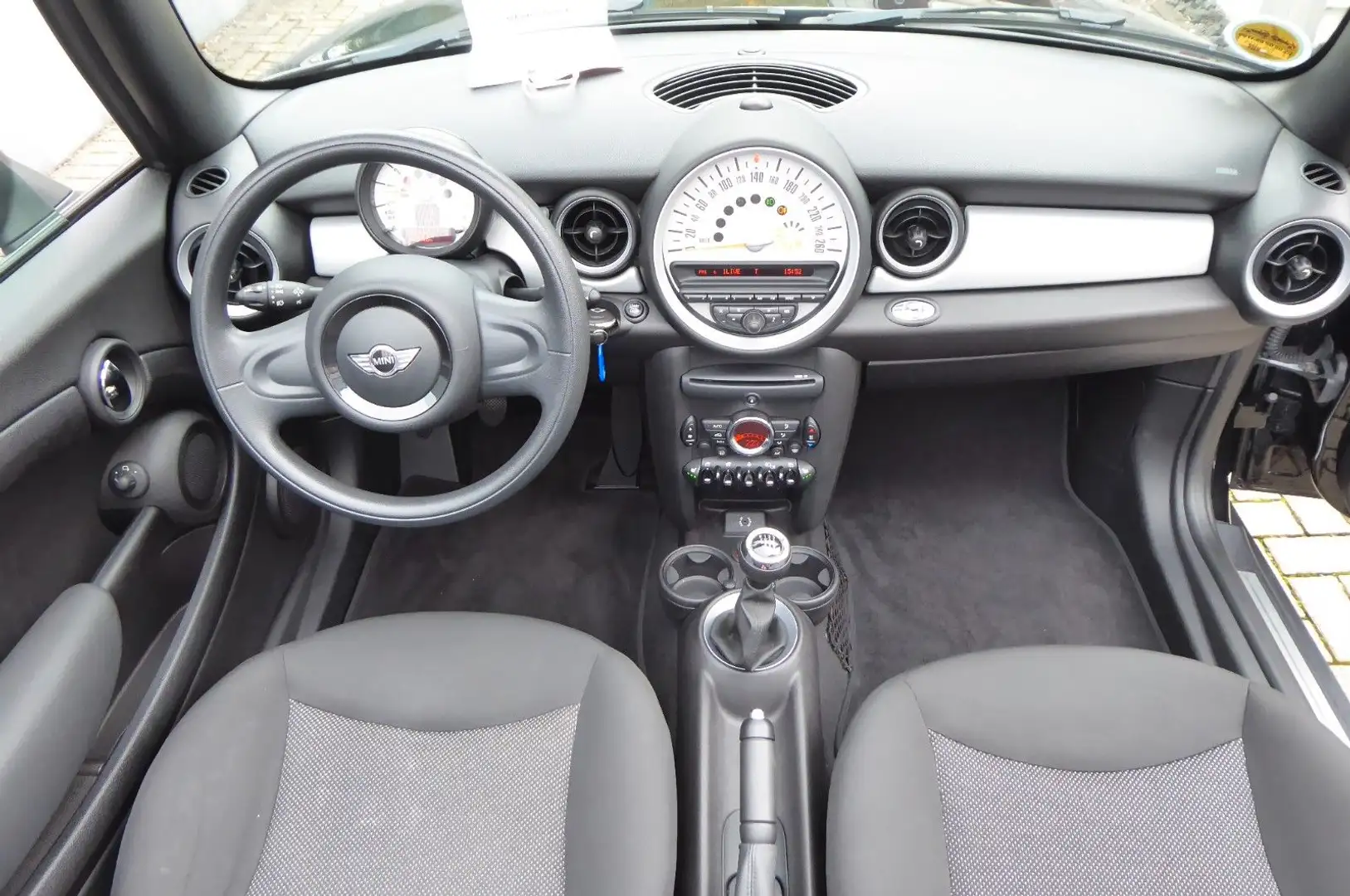 MINI One Cabrio 2.Hand Schwarz - 2