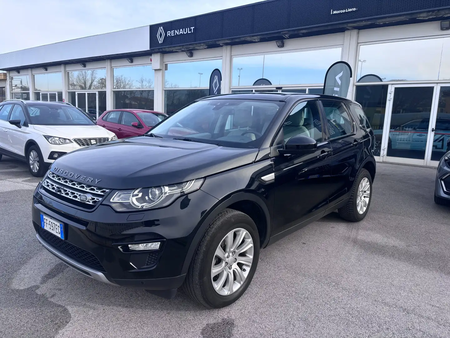 Land Rover Discovery Sport Discovery Sport I 2015 2.0 td4 HSE awd 150cv auto Noir - 1