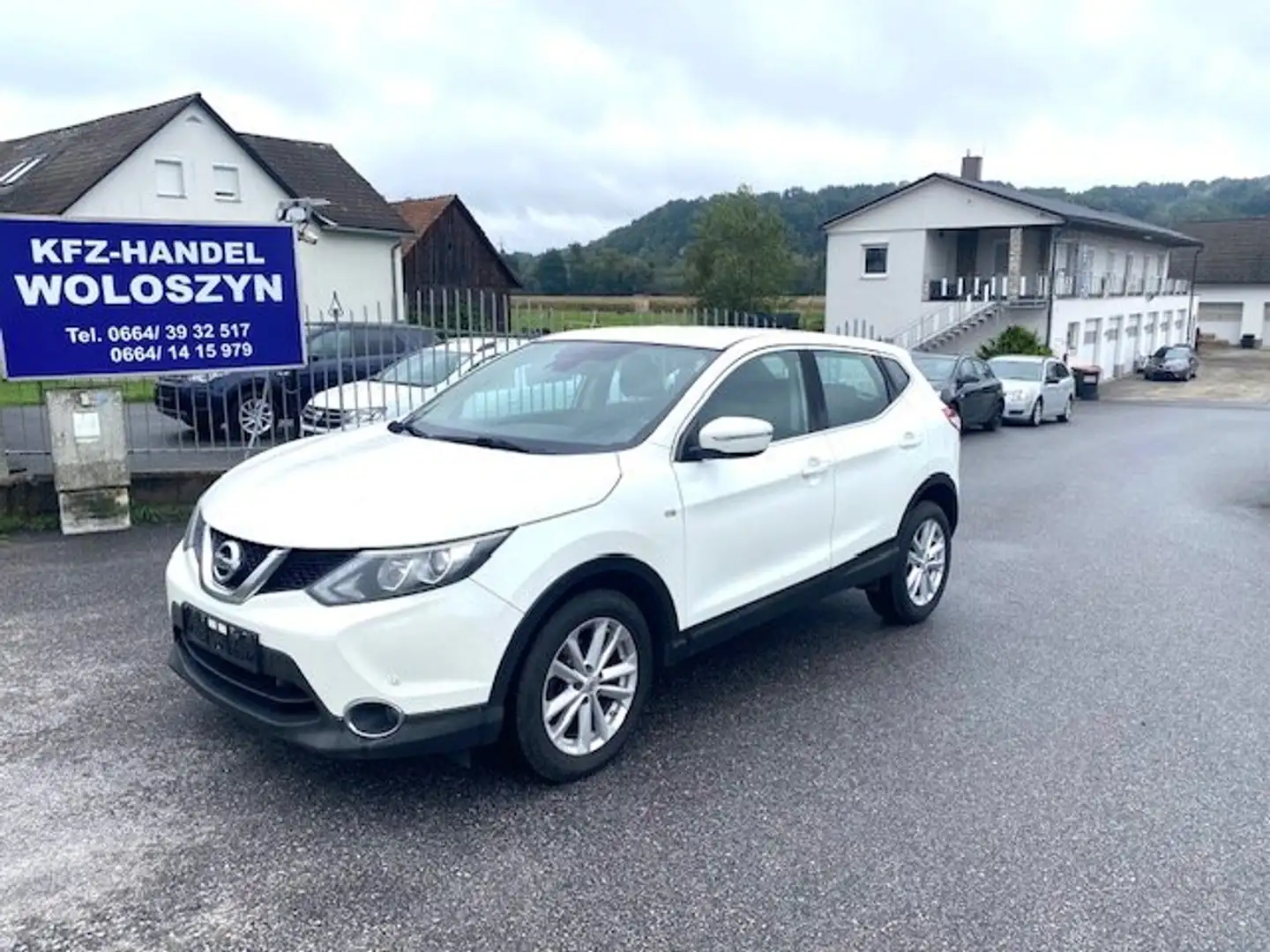 Nissan Qashqai Qashqai 1,6 dCi Acenta ALL-MODE 4x4i Weiß - 1