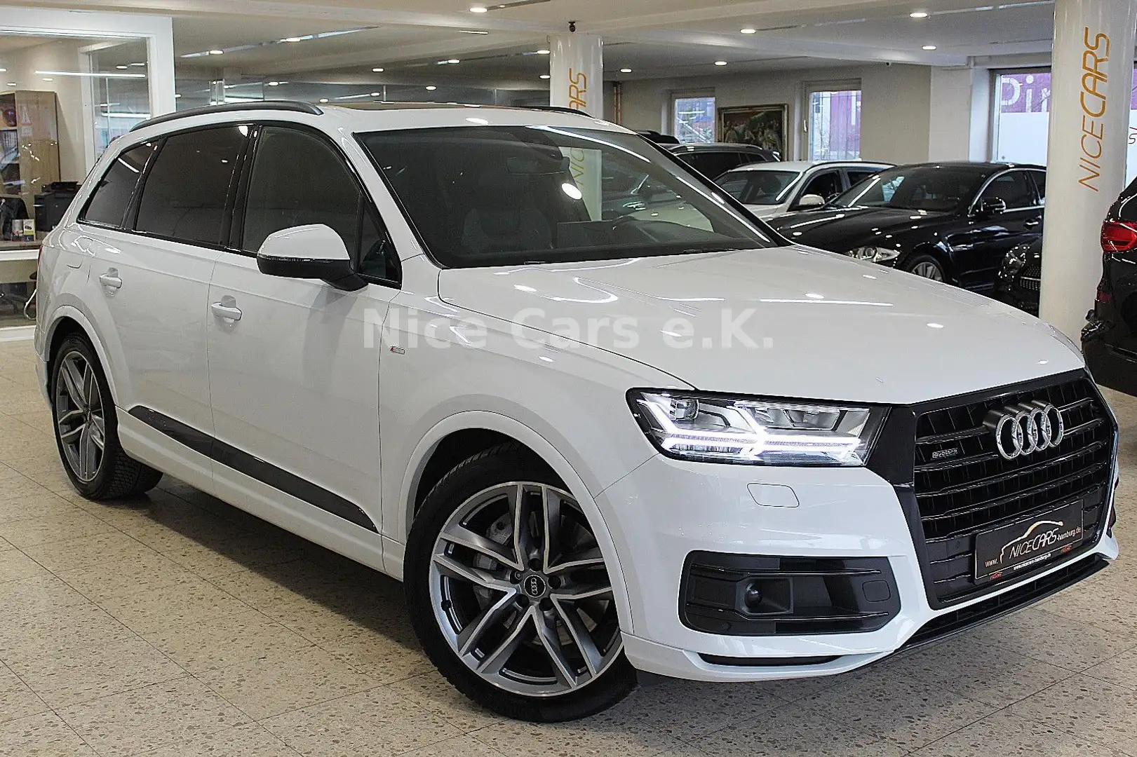 Audi Q7 50 TDI quattro*S-Line*7 Sitzer*Panorama-Dach* Weiß - 1