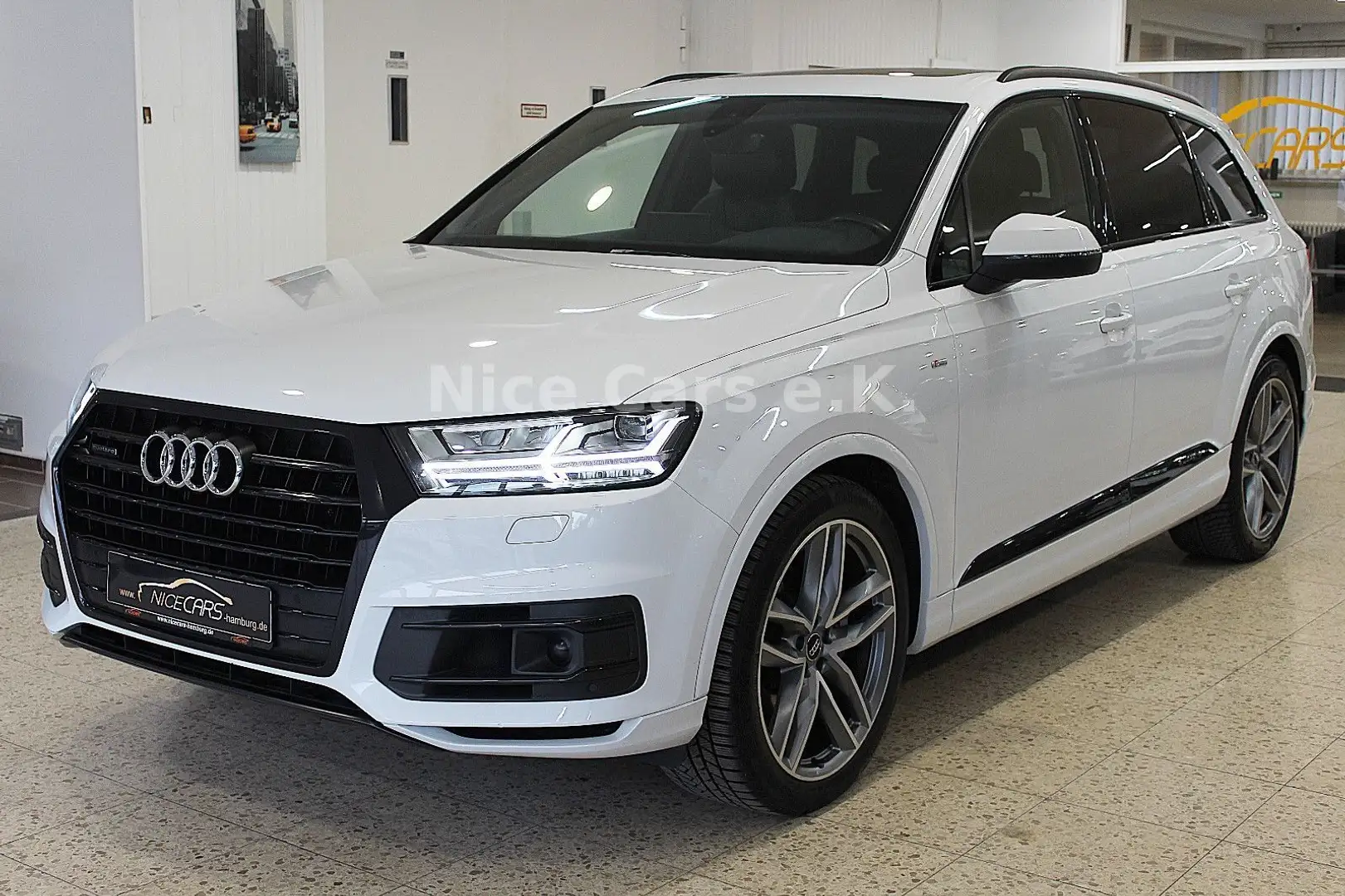 Audi Q7 50 TDI quattro*S-Line*7 Sitzer*Panorama-Dach* Weiß - 2