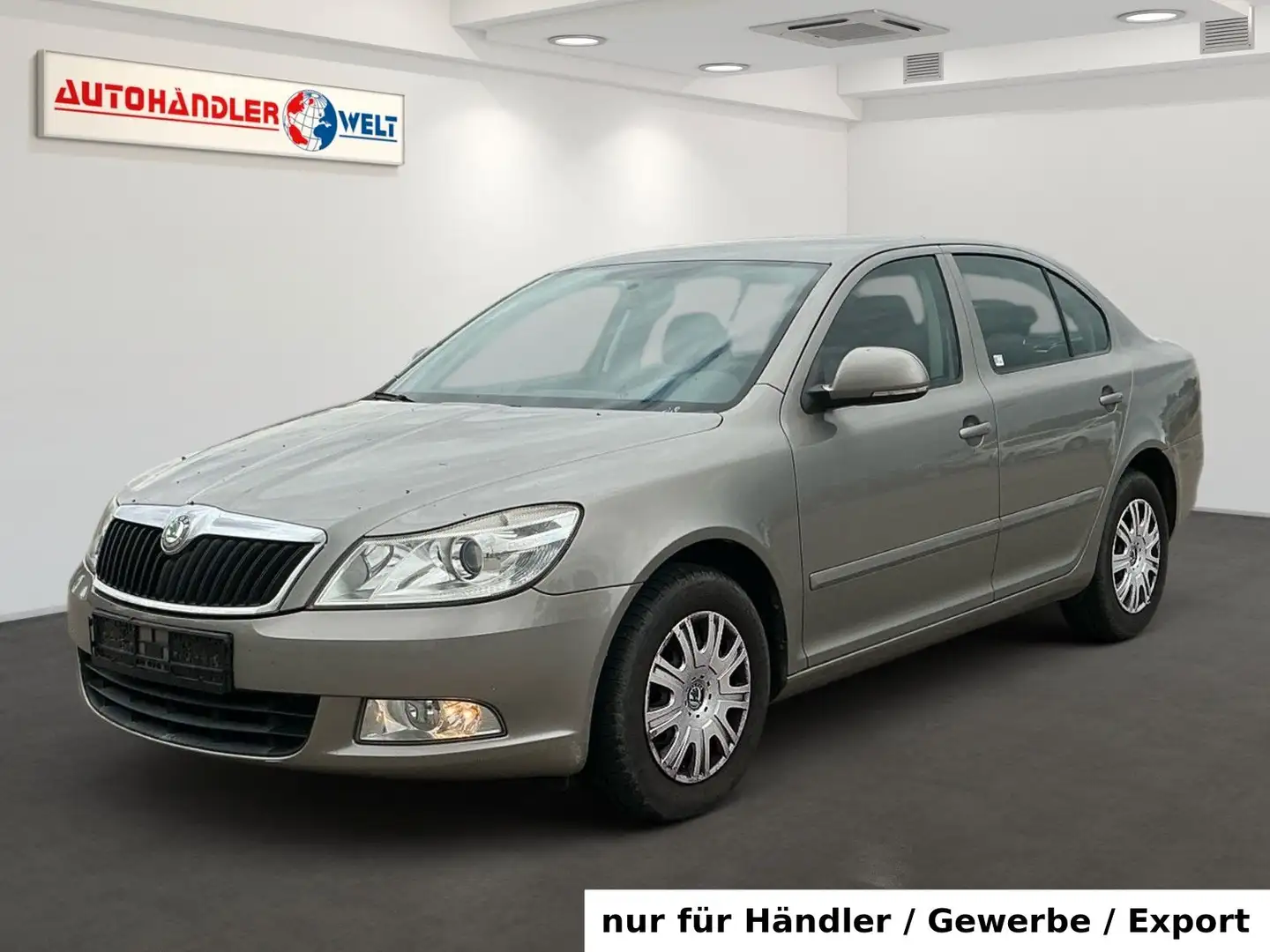 Skoda Octavia Lim. 1.6 AAC SHZ Tempo PDC Bej - 1