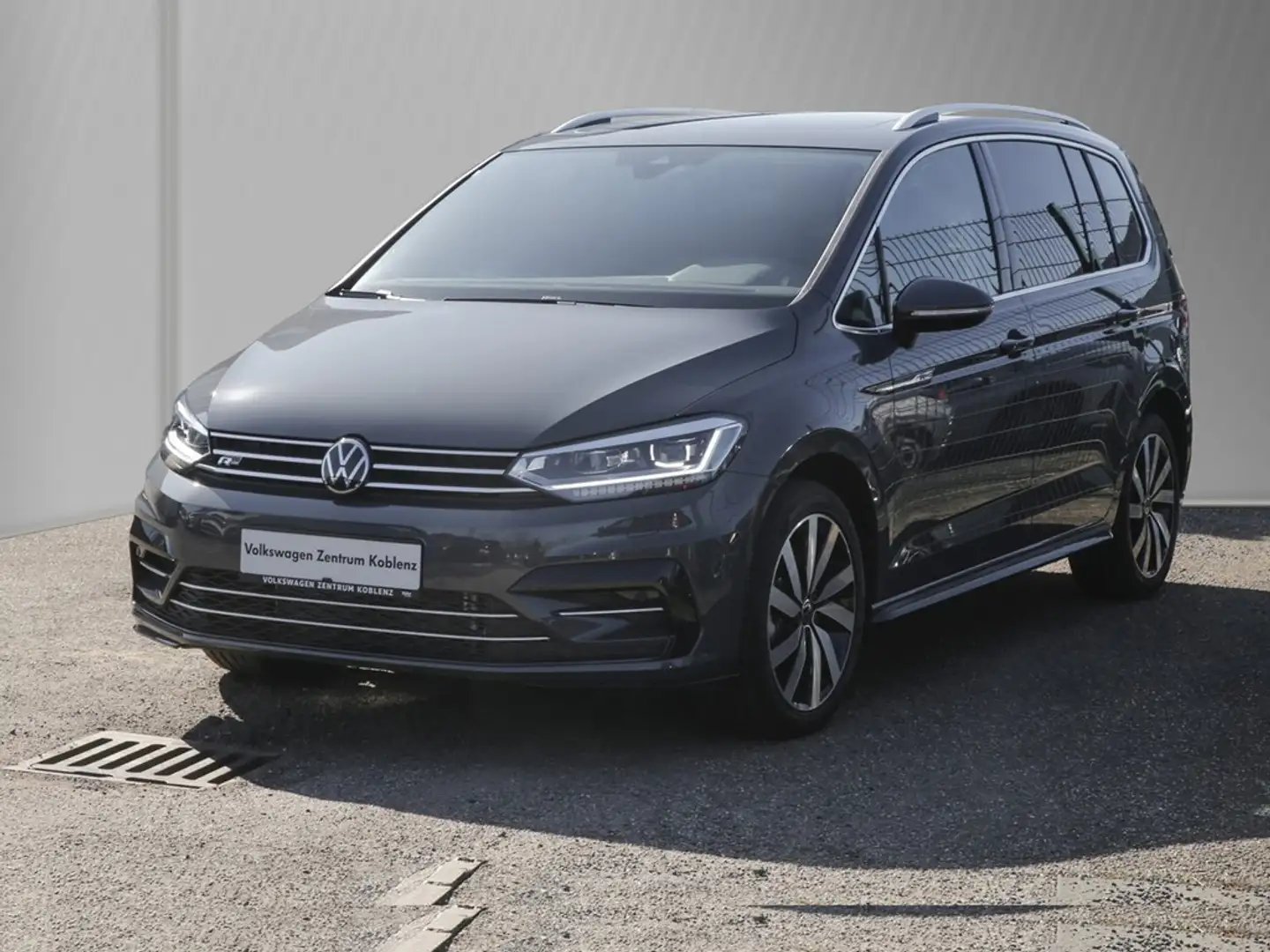 Volkswagen Touran 1.5 TSI Highline Grau - 2