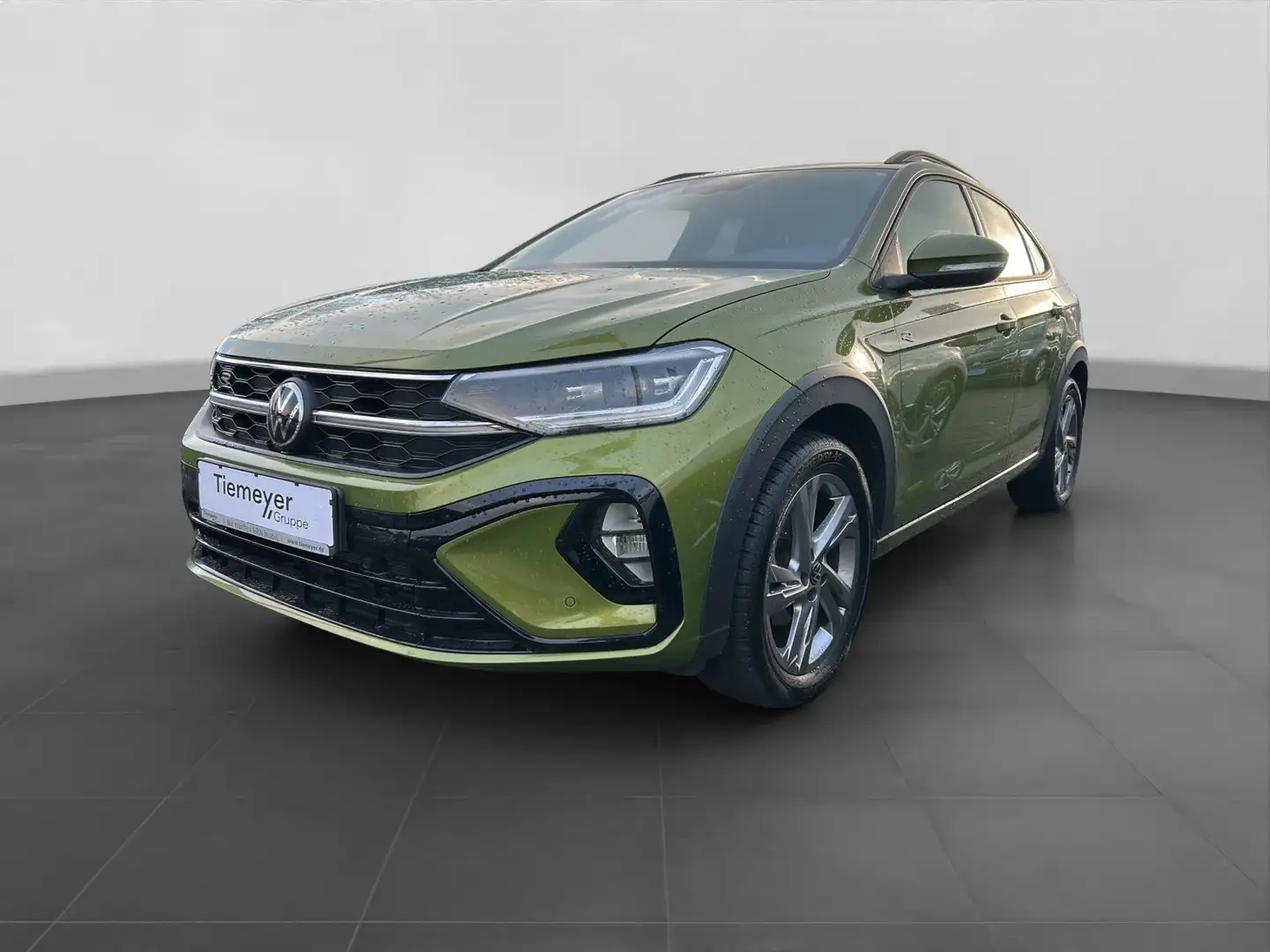 Volkswagen Taigo 1.5 TSI DSG R-LINE LM17 NAVI AHK KAMERA Grün - 2
