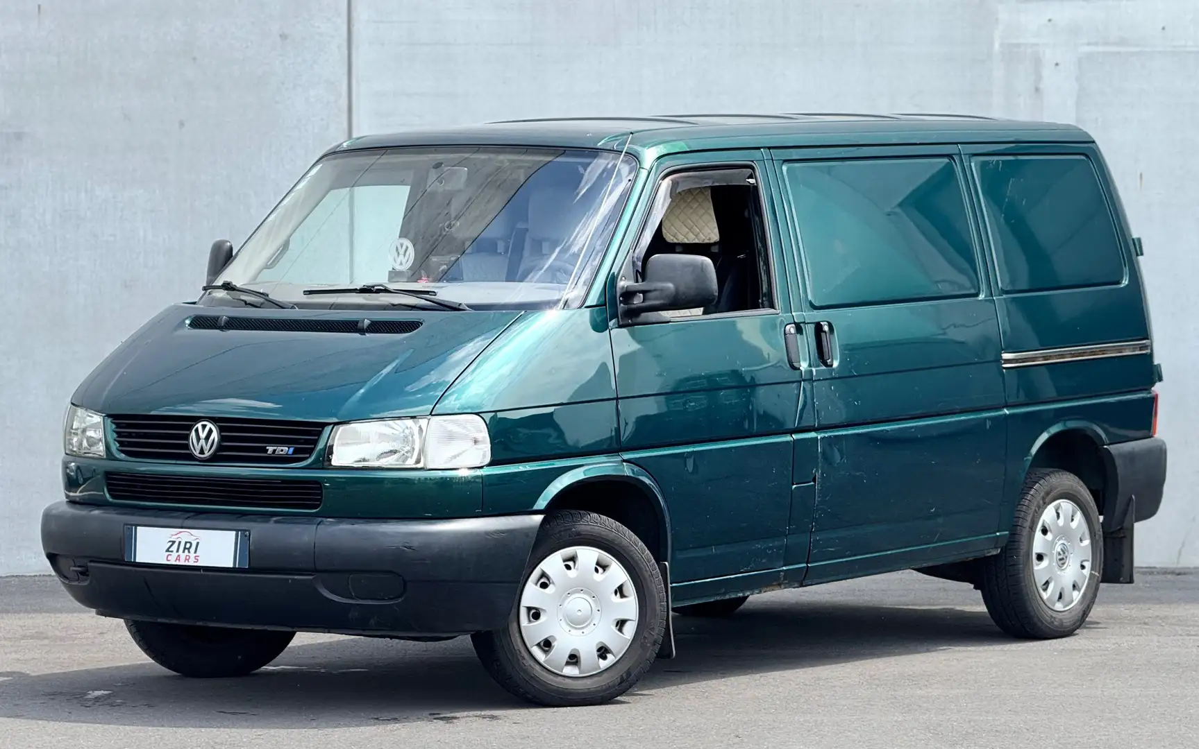 Volkswagen T4 Transporter kombi 2.5TDI Vert - 2