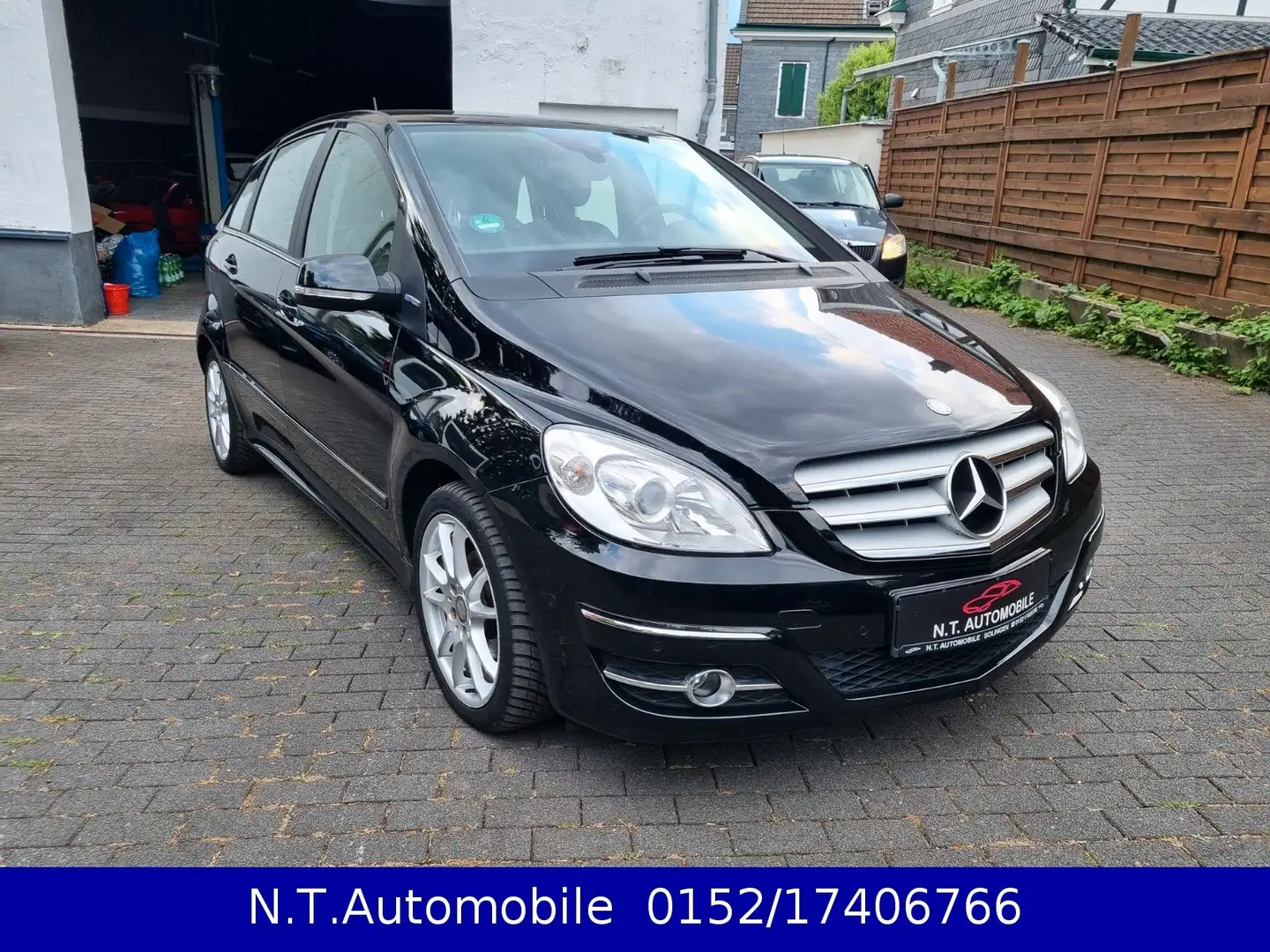 Mercedes-Benz B 160 *NUR 110000 KM*2xPDC*KLIMA*17"ALU* Noir - 2