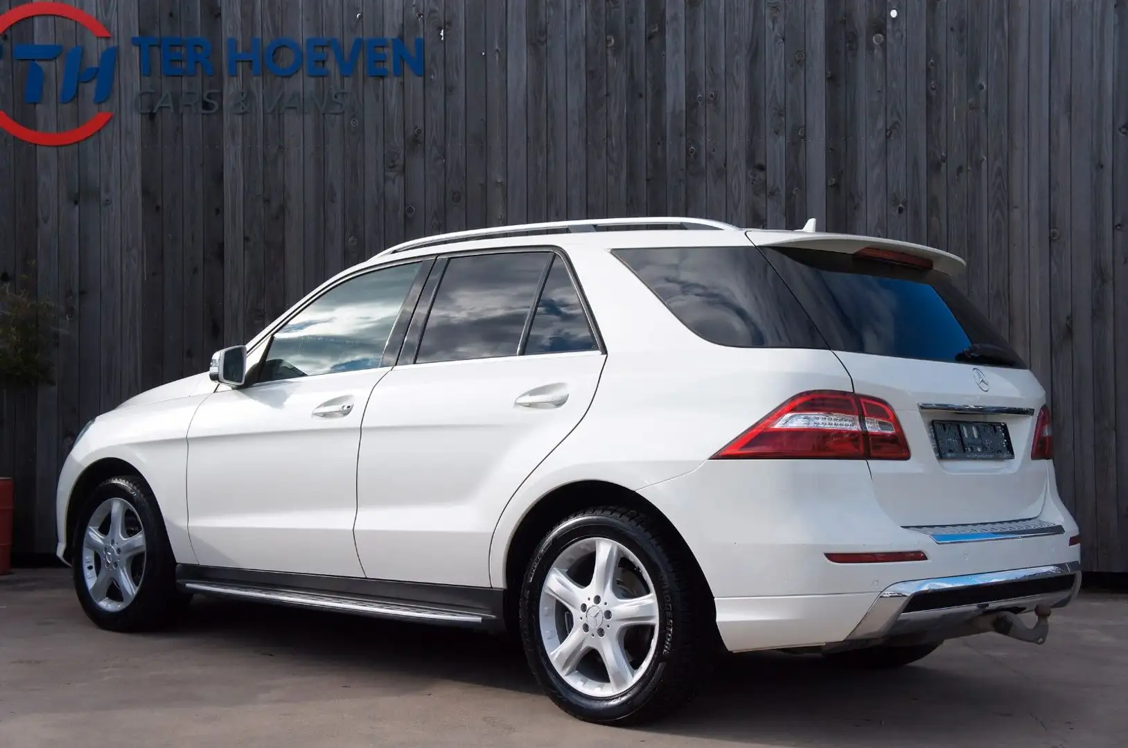 Mercedes-Benz ML 350 BlueTEC 4MATIC AMG HUD Softclose 190KW E6 Weiß - 2