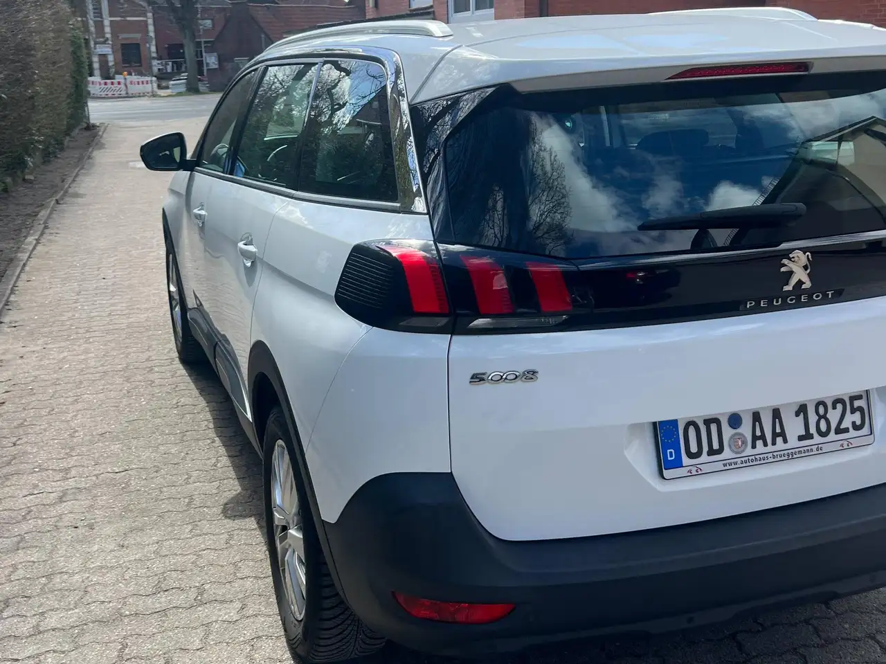 Peugeot 5008 PureTech 130 EAT8 Stop, foto 8