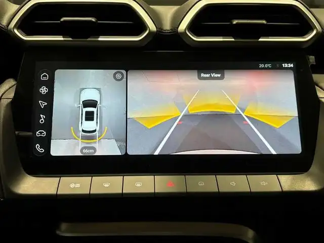 MG ZS view 12
