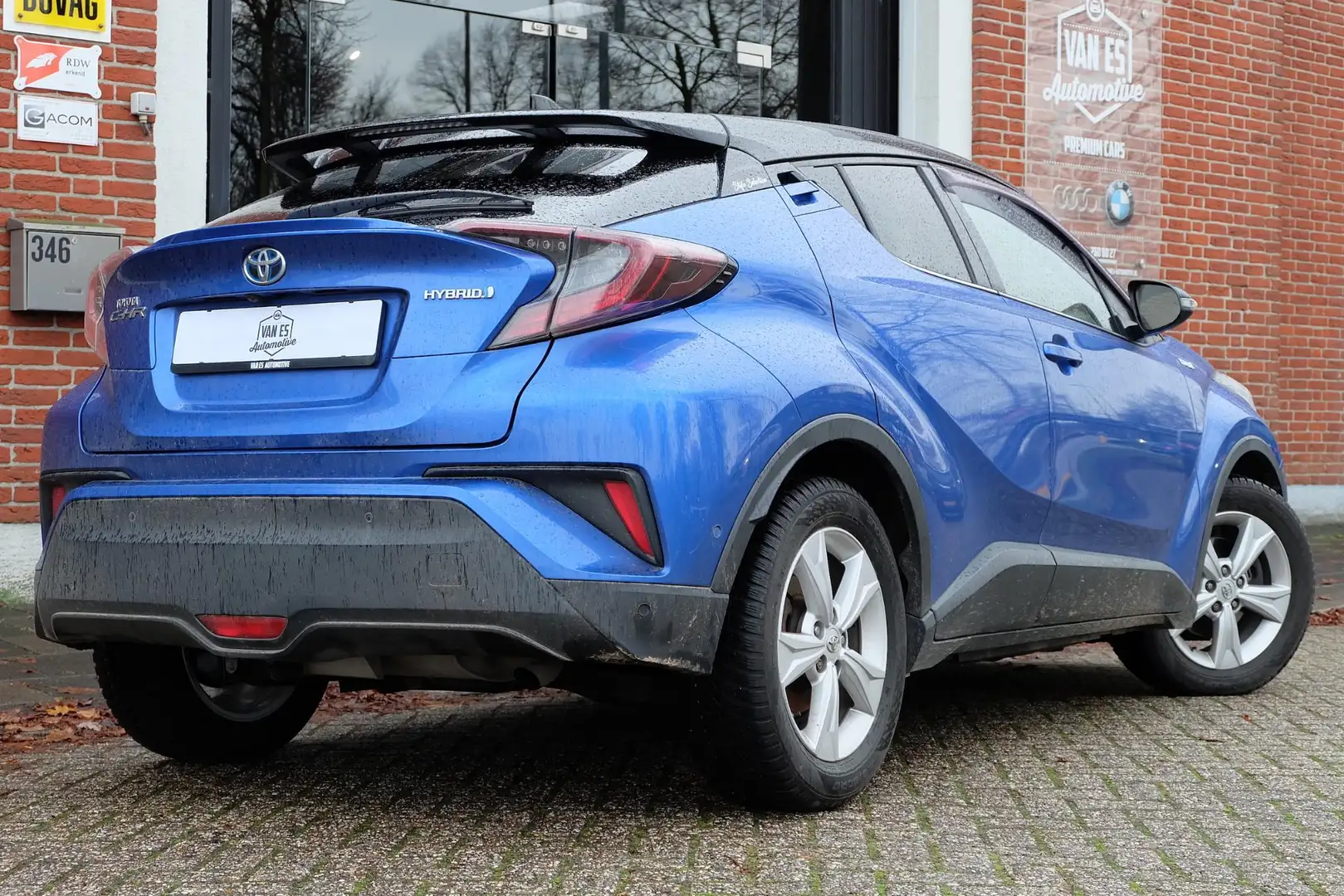 Toyota C-HR 1.8 Hybrid Bi-Tone Plus / Garantie t/m '28 / 1ste Bleu - 2