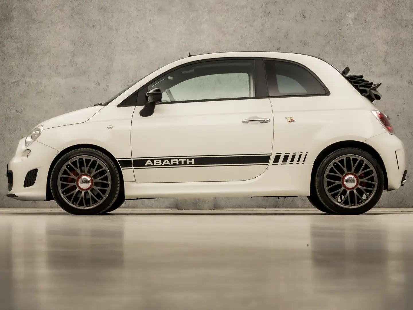Fiat 500C Abarth 1.4-16V 141Pk Automaat (KUIPSTOELEN, ZWART HEMEL, Fehér - 2
