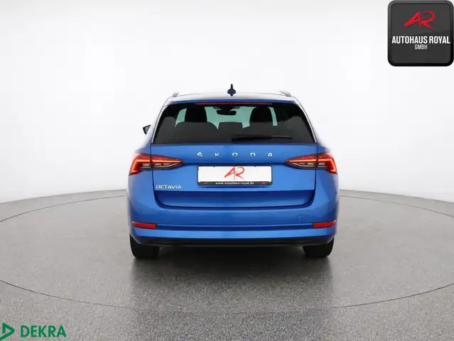 Skoda Octavia view 4