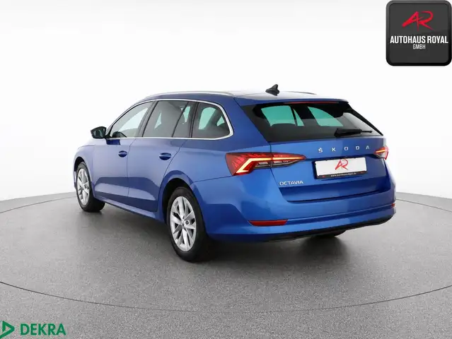 Skoda Octavia view 3