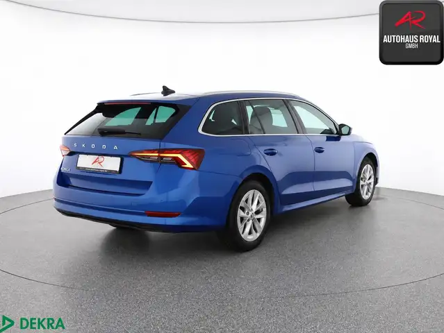 Skoda Octavia view 5