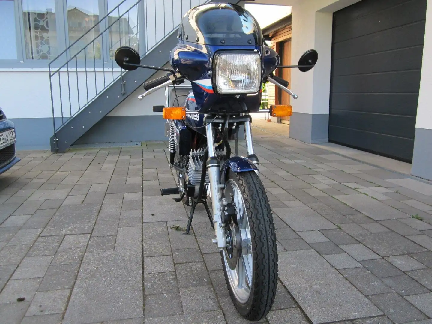 Hercules Ultra 80 AC Modrá - 1