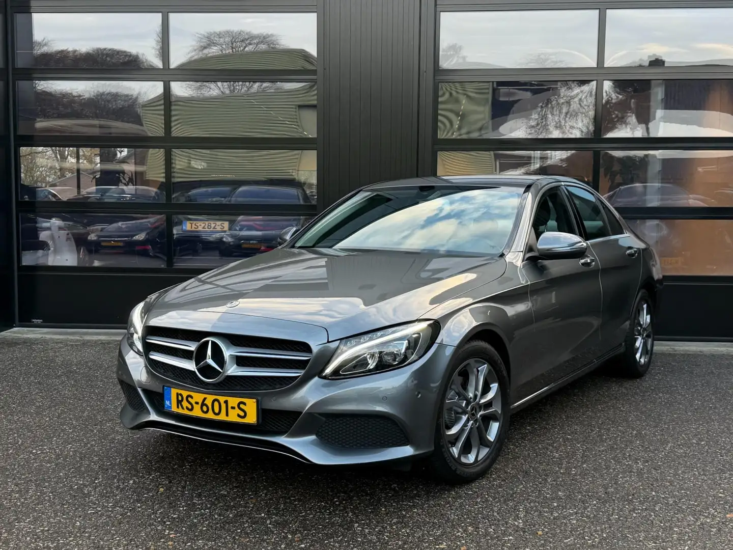 Mercedes-Benz C 180 C180 Automaat Premium NL Auto Grigio - 1
