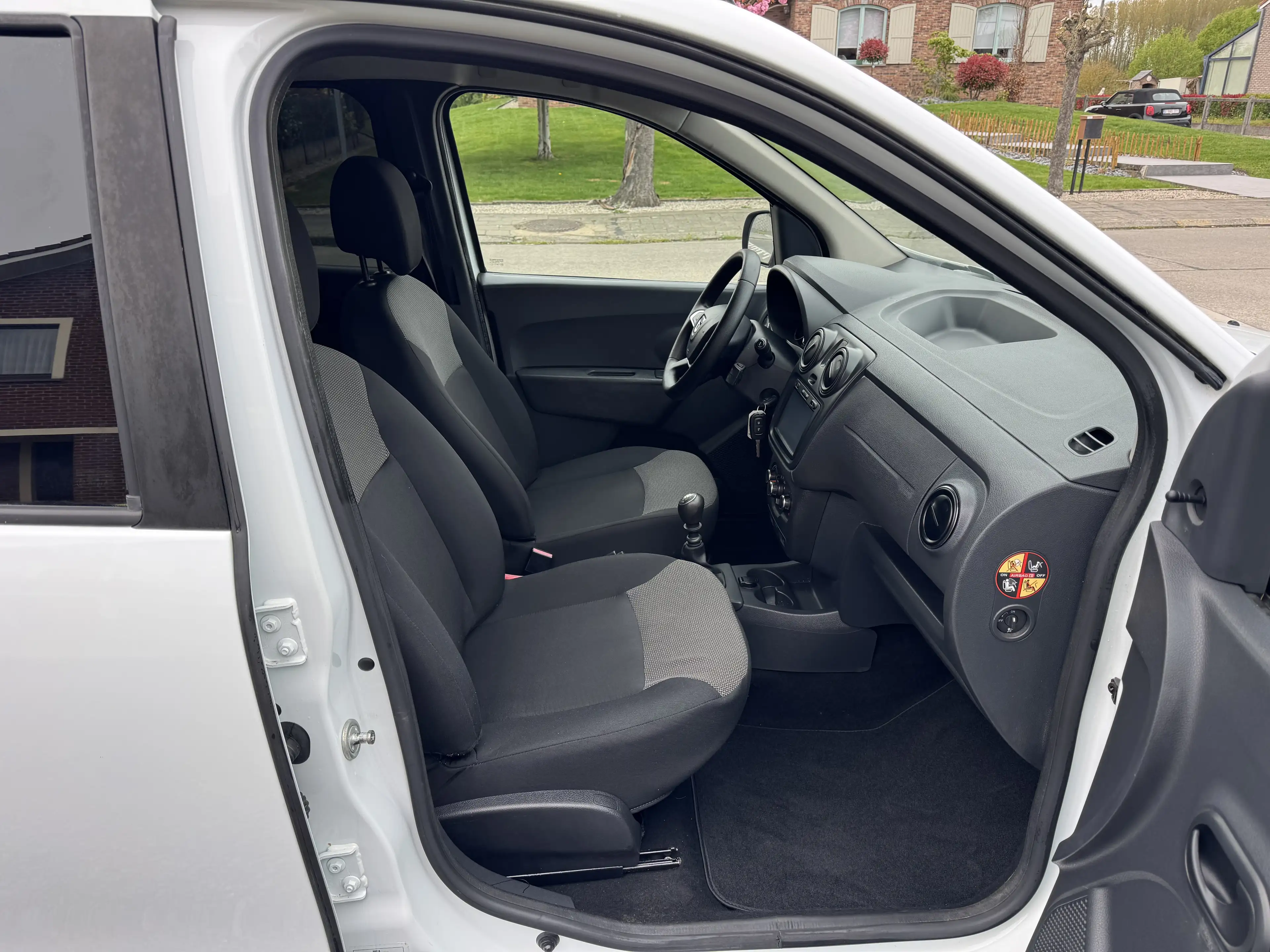 Dacia Lodgy Lodgy 1.5 Blue dCi Comfort 7pl.NAVI/CLIM/GARANTIE — photo 12